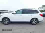 2017 Nissan Pathfinder S with VIN 5N1DR2MN0HC649831, listed as a IAAI auction lot 43284616 with 164,356 mi miles and . Bid and sale history available at DreamBid. Image 14.