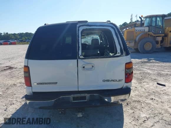 2003 Chevrolet Suburban LS с VIN 1GNFK16Z13J265726, выставлен на аукционе IAAI как лот 43082412 с пробегом 179 696 миль миль и . История ставок и продаж доступна на DreamBid. Изображение 16.