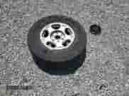 2005 Chevrolet Suburban LS с VIN 3GNEC16ZX5G146327, выставлен на аукционе Copart как лот 54790485 с пробегом 195 669 миль миль и Списание • Salvage title. История ставок и продаж доступна на DreamBid. Изображение 13.