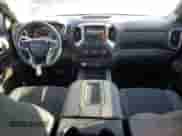 2022 Chevrolet Silverado 1500 LT Trail Boss z VIN 3GCPYFEL7NG212216, wystawiony jako Copart lot #83965575 z przebiegiem 67 541 mil mil oraz Szkoda całkowita • Salvage title. Historia ofert i sprzedaży dostępna na DreamBid. Obrazek 8.