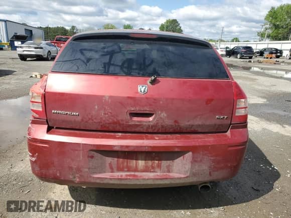 2006 Dodge Magnum with VIN 2D4FV47V56H391450, listed as a Copart auction lot 51751745 with 137,421 mi miles and Salvage title. Bid and sale history available at DreamBid. Image 6.