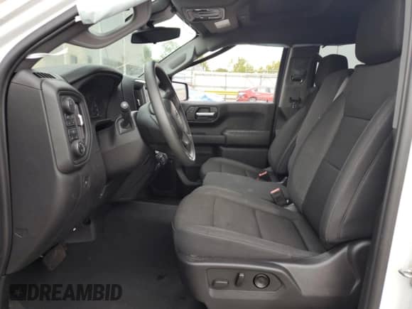 2024 Chevrolet Silverado 1500 Custom Trail Boss с VIN 3GCUDCE81RG321446, выставлен на аукционе Copart как лот 72214744 с пробегом 3 581 миль миль и Списание • Salvage title. История ставок и продаж доступна на DreamBid. Изображение 7.