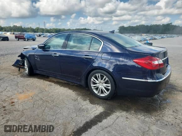 2012 Hyundai Genesis 3.8L с VIN KMHGC4DD2CU186305, выставлен на аукционе Copart как лот 65780165 с пробегом 84 808 миль миль и Списание • Salvage title. История ставок и продаж доступна на DreamBid. Изображение 2.