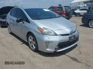 2013 Toyota Prius One z VIN JTDKN3DU9D1647991, wystawiony jako IAAI lot #42188530 z przebiegiem 221 732 mil mil oraz . Historia ofert i sprzedaży dostępna na DreamBid. Obrazek 1.