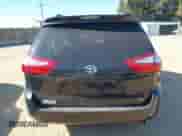 2016 Toyota Sienna XLE z VIN 5TDYK3DCXGS762035, wystawiony jako IAAI lot #41664706 z przebiegiem 109 415 mil mil oraz . Historia ofert i sprzedaży dostępna na DreamBid. Obrazek 16.