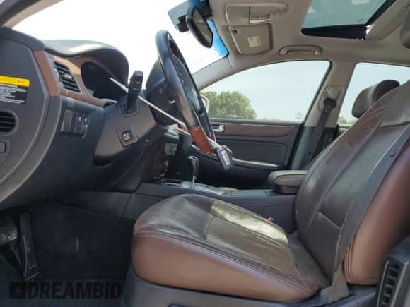 2010 Hyundai Genesis with VIN KMHGC4DF7AU093455, listed as a Copart auction lot 62400215 with 141,794 mi miles and Salvage title. Bid and sale history available at DreamBid. Image 7.