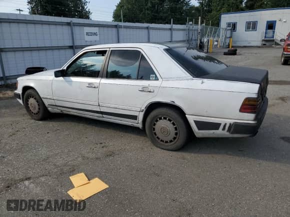 1987 Mercedes-Benz 300 с VIN WDBEB33D6HA389411, выставлен на аукционе Copart как лот 80513135 с пробегом 183 310 миль миль и Чистый • Clean title. История ставок и продаж доступна на DreamBid. Изображение 2.