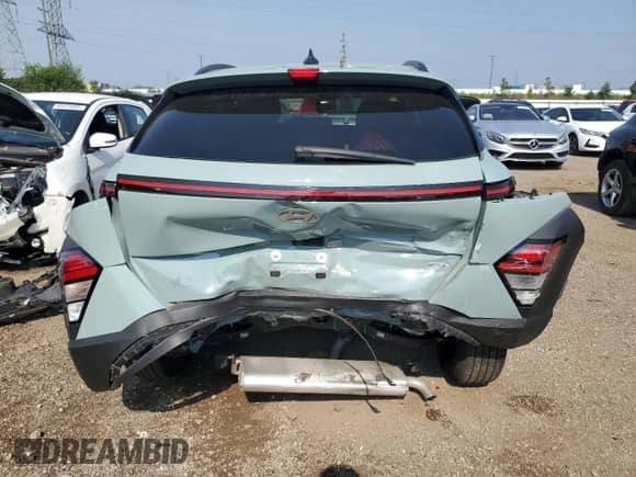 2024 Hyundai Kona SEL с VIN KM8HBCAB5RU121428, выставлен на аукционе Copart как лот 65412075 с пробегом 23 369 миль миль и Списание • Salvage title. История ставок и продаж доступна на DreamBid. Изображение 6.