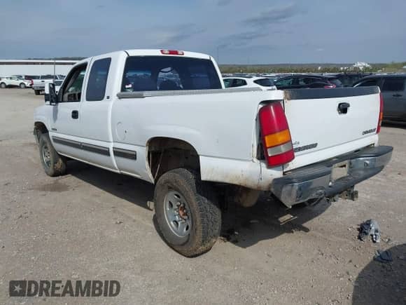 1999 Chevrolet Silverado 2500 LS с VIN 1GCFC29UXXZ178331, выставлен на аукционе IAAI как лот 41887908 с пробегом Не указан миль и . История ставок и продаж доступна на DreamBid. Изображение 3.