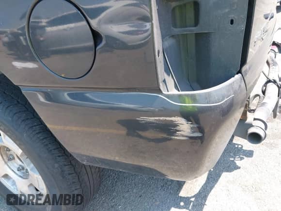 2005 Chevrolet Tahoe LS с VIN 1GNEC13T05R134963, выставлен на аукционе IAAI как лот 42708508 с пробегом 265 149 миль миль и . История ставок и продаж доступна на DreamBid. Изображение 19.