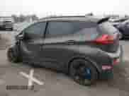 2017 Chevrolet Bolt EV Premier z VIN 1G1FX6S02H4140974, wystawiony jako Copart lot #69942603 z przebiegiem 107 935 mil mil oraz . Historia ofert i sprzedaży dostępna na DreamBid. Obrazek 2.