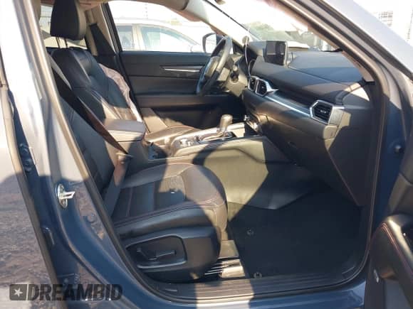 2024 Mazda CX-5 S Preferred z VIN JM3KFBCL0R0519093, wystawiony jako IAAI lot #43266404 z przebiegiem 26 726 mil mil oraz . Historia ofert i sprzedaży dostępna na DreamBid. Obrazek 5.