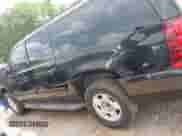 2010 Chevrolet Suburban LT z VIN 1GNUCJE06AR138587, wystawiony jako IAAI lot #42145484 z przebiegiem 283 318 mil mil oraz . Historia ofert i sprzedaży dostępna na DreamBid. Obrazek 13.