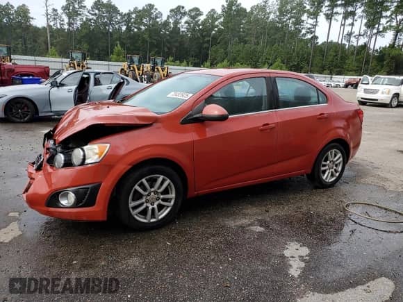 2012 Chevrolet Sonic LT с VIN 1G1JC5SH9C4140825, выставлен на аукционе Copart как лот 70483925 с пробегом 170 022 миль миль и Списание • Salvage title. История ставок и продаж доступна на DreamBid. Изображение 1.