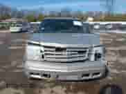 2004 Cadillac Escalade z VIN 1GYEK63N74R226915, wystawiony jako IAAI lot #41529807 z przebiegiem Nie podano mil oraz . Historia ofert i sprzedaży dostępna na DreamBid. Obrazek 13.