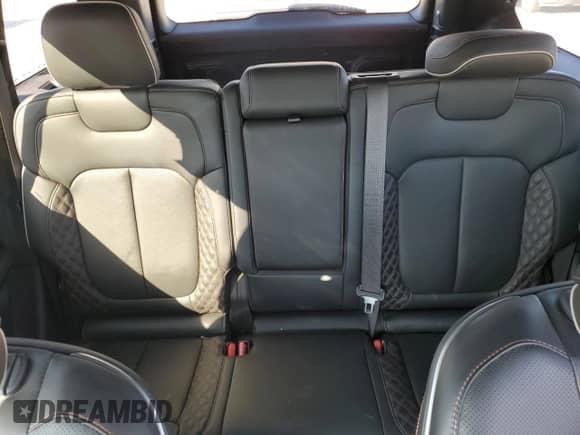 2022 Jeep Grand Cherokee Summit Reserve с VIN 1C4RJHET3N8557483, выставлен на аукционе Copart как лот 42890225 с пробегом 21 585 миль миль и Списание • Salvage title. История ставок и продаж доступна на DreamBid. Изображение 10.