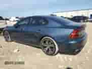 2019 Volvo S60 R-Design с VIN 7JR102FM7KG016945, выставлен на аукционе Copart как лот 44743825 с пробегом 103 324 миль миль и Списание • Salvage title. История ставок и продаж доступна на DreamBid. Изображение 2.