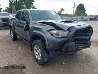 2020 Toyota Tacoma TRD Off Road с VIN 3TMCZ5AN9LM332580, выставлен на аукционе IAAI как лот 43374834 с пробегом 99 649 миль миль и . История ставок и продаж доступна на DreamBid. Изображение 1.