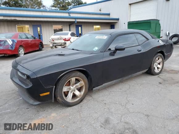 2013 Dodge Challenger SXT с VIN 2C3CDYAG8DH530444, выставлен на аукционе Copart как лот 83033524 с пробегом Не указан миль и Чистый • Clean title. История ставок и продаж доступна на DreamBid. Изображение 1.