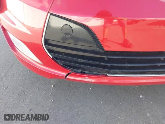 2013 Hyundai Veloster w/Gray Int with VIN KMHTC6AD5DU118466, listed as a IAAI auction lot 43383241 with 112,103 mi miles and . Bid and sale history available at DreamBid. Image 12.