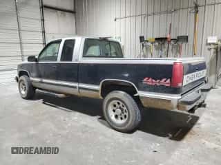 1995 Chevrolet Silverado 2500 с VIN 2GCFK29K6S1239533, выставлен на аукционе Copart как лот 49790175 с пробегом 55 840 миль миль и Списание • Salvage title. История ставок и продаж доступна на DreamBid. Изображение 2.