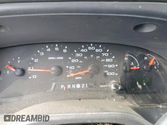 2007 Ford Econoline Cargo with VIN 1FTNS24L57DA14690, listed as a Copart auction lot 57173565 with 172,371 mi miles and Clean title. Bid and sale history available at DreamBid. Image 9.