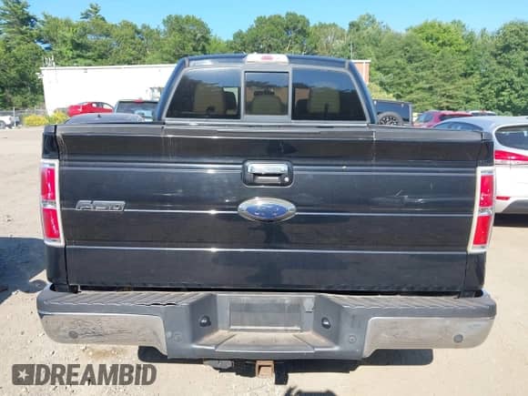 2011 Ford F-150 XLT z VIN 1FTFW1ET6BFC08837, wystawiony jako IAAI lot #42796324 z przebiegiem 214 495 mil mil oraz . Historia ofert i sprzedaży dostępna na DreamBid. Obrazek 16.