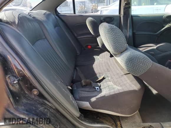 2000 Pontiac Grand Am GT z VIN 1G2NW52E3YC553038, wystawiony jako Copart lot #67668845 z przebiegiem 215 693 mil mil oraz Czysty tytuł • Clean title. Historia ofert i sprzedaży dostępna na DreamBid. Obrazek 10.