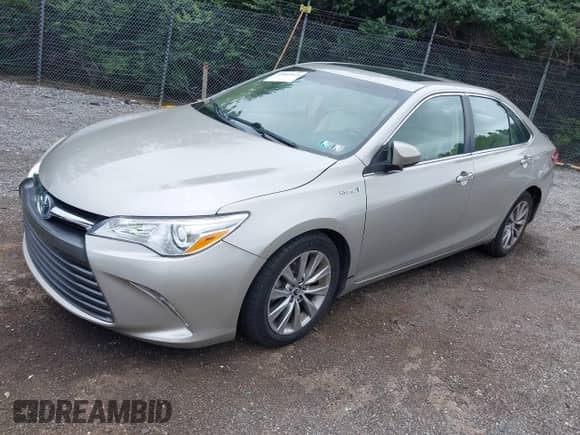 2016 Toyota Camry LE z VIN 4T1BD1FK9GU178077, wystawiony jako IAAI lot #42881844 z przebiegiem 264 207 mil mil oraz . Historia ofert i sprzedaży dostępna na DreamBid. Obrazek 2.