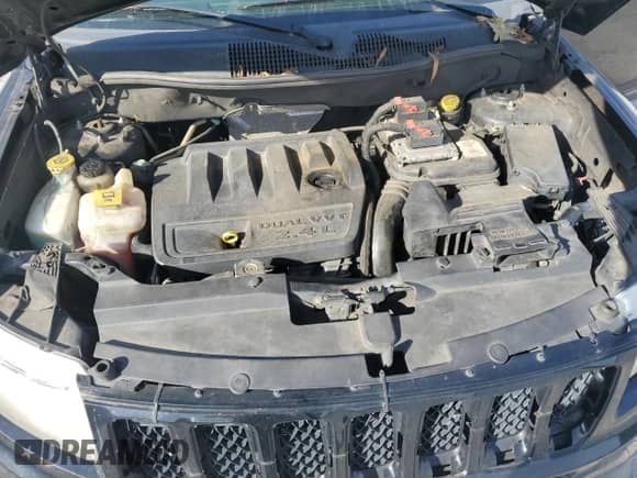 2012 Jeep Compass Limited с VIN 1C4NJCCB6CD592289, выставлен на аукционе Copart как лот 61002545 с пробегом 199 727 миль миль и Списание • Salvage title. История ставок и продаж доступна на DreamBid. Изображение 12.