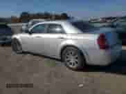 2005 Chrysler 300 C with VIN 2C3JA63H15H170980, listed as a Copart auction lot 84034775 with 136,957 mi miles and Non repairable. Bid and sale history available at DreamBid. Image 2.