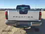 2002 Nissan Frontier XE z VIN 1N6ED26T52C366879, wystawiony jako Copart lot #67726024 z przebiegiem 141 068 mil mil oraz Szkoda całkowita • Salvage title. Historia ofert i sprzedaży dostępna na DreamBid. Obrazek 6.