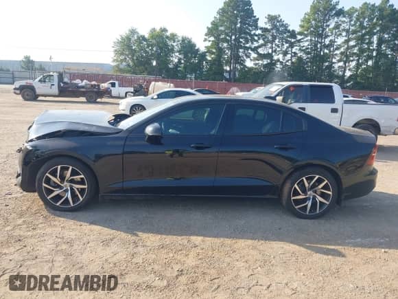 2020 Volvo S60 Momentum с VIN 7JR102FK8LG056936, выставлен на аукционе IAAI как лот 43241017 с пробегом 223 747 миль миль и . История ставок и продаж доступна на DreamBid. Изображение 15.