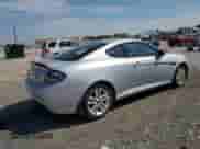 2008 Hyundai Tiburon GS с VIN KMHHM66D88U292212, выставлен на аукционе Copart как лот 61728975 с пробегом 129 358 миль миль и Чистый • Clean title. История ставок и продаж доступна на DreamBid. Изображение 3.