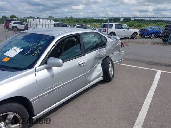 2004 Chevrolet Impala LS with VIN 2G1WH52K449252935, listed as a IAAI auction lot 42776265 with 176,789 mi miles and . Bid and sale history available at DreamBid. Image 6.