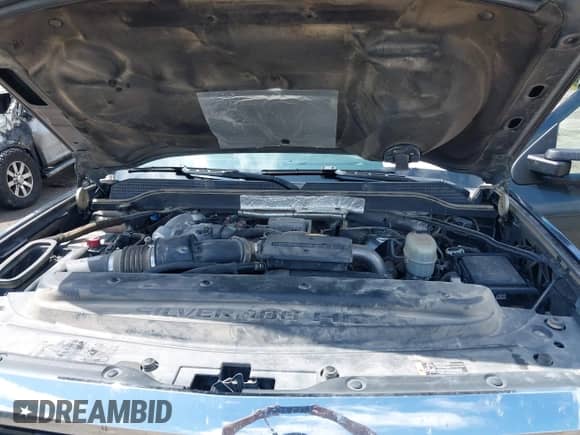 2017 Chevrolet Silverado 2500HD LTZ z VIN 1GC1KWEY0HF129767, wystawiony jako IAAI lot #42520339 z przebiegiem 179 498 mil mil oraz . Historia ofert i sprzedaży dostępna na DreamBid. Obrazek 10.