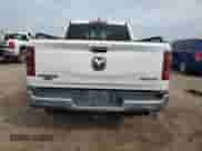 2019 Ram 1500 Big Horn z VIN 1C6SRFFT5KN570303, wystawiony jako Copart lot #81058025 z przebiegiem 122 249 mil mil oraz Szkoda całkowita • Salvage title. Historia ofert i sprzedaży dostępna na DreamBid. Obrazek 6.