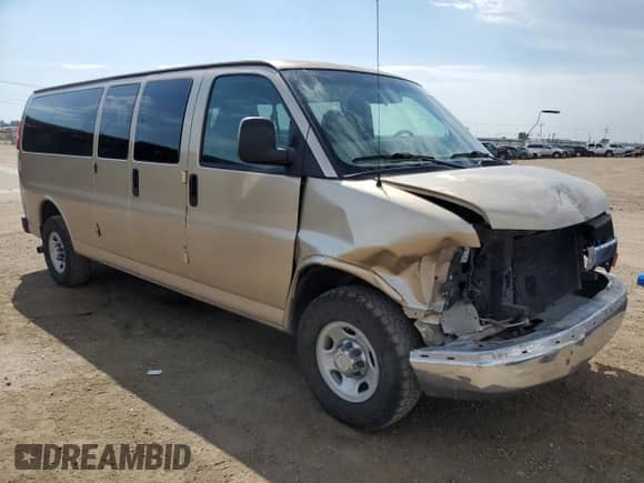 2009 Chevrolet Express Passenger с VIN 1GAHG39K691162400, выставлен на аукционе Copart как лот 69941455 с пробегом 93 557 миль миль и Списание • Salvage title. История ставок и продаж доступна на DreamBid. Изображение 4.
