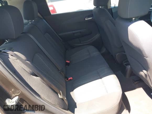 2014 Chevrolet Sonic LT с VIN 1G1JC6SB3E4173548, выставлен на аукционе IAAI как лот 42627811 с пробегом 94 717 миль миль и . История ставок и продаж доступна на DreamBid. Изображение 8.