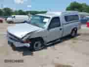 1995 Chevrolet Silverado 1500 z VIN 1GCEC14Z2SZ122630, wystawiony jako IAAI lot #42616231 z przebiegiem Nie podano mil oraz . Historia ofert i sprzedaży dostępna na DreamBid. Obrazek 18.