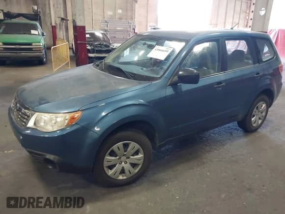 2010 Subaru Forester X z VIN JF2SH6AC5AG709272, wystawiony jako IAAI lot #43066659 z przebiegiem 148 257 mil mil oraz . Historia ofert i sprzedaży dostępna na DreamBid. Obrazek 2.