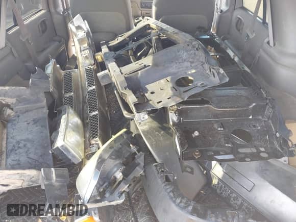 2004 Chevrolet Blazer LS with VIN 1GNDT13X24K152628, listed as a IAAI auction lot 42976588 with 141,655 mi miles and . Bid and sale history available at DreamBid. Image 12.