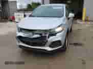 2020 Chevrolet Trax LS с VIN 3GNCJNSB0LL118294, выставлен на аукционе Copart как лот 86332585 с пробегом 60 264 миль миль и На запчасти • Non repairable. История ставок и продаж доступна на DreamBid. Изображение 14.
