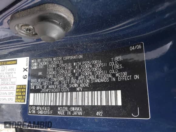 2006 Toyota Highlander z VIN JTEHP21A360172075, wystawiony jako IAAI lot #42744197 z przebiegiem 124 561 mil mil oraz . Historia ofert i sprzedaży dostępna na DreamBid. Obrazek 9.