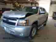 2011 Chevrolet Avalanche LT z VIN 3GNTKFE38BG152689, wystawiony jako IAAI lot #42039877 z przebiegiem 138 430 mil mil oraz . Historia ofert i sprzedaży dostępna na DreamBid. Obrazek 17.