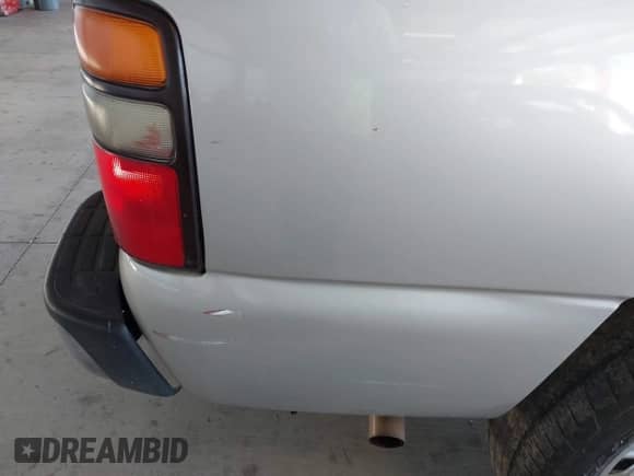 2004 Chevrolet Suburban LT с VIN 1GNEC16T84R185251, выставлен на аукционе IAAI как лот 42770600 с пробегом 276 911 миль миль и . История ставок и продаж доступна на DreamBid. Изображение 12.