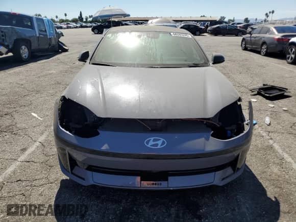 2025 Hyundai Ioniq 6 SEL с VIN KMHM34AA2SA086363, выставлен на аукционе Copart как лот 68265245 с пробегом Не указан миль и Списание • Salvage title. История ставок и продаж доступна на DreamBid. Изображение 5.