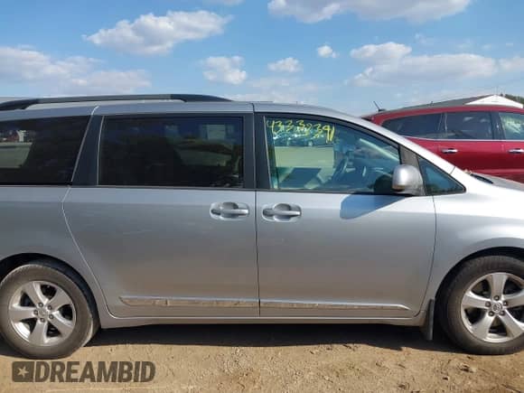 2016 Toyota Sienna LE AAS with VIN 5TDKK3DC0GS713352, listed as a IAAI auction lot 43338391 with 99,856 mi miles and . Bid and sale history available at DreamBid. Image 13.
