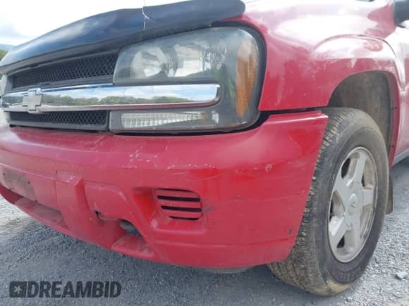 2002 Chevrolet TrailBlazer LT with VIN 1GNDT13S622298256, listed as a IAAI auction lot 43272372 with 260,808 mi miles and . Bid and sale history available at DreamBid. Image 13.