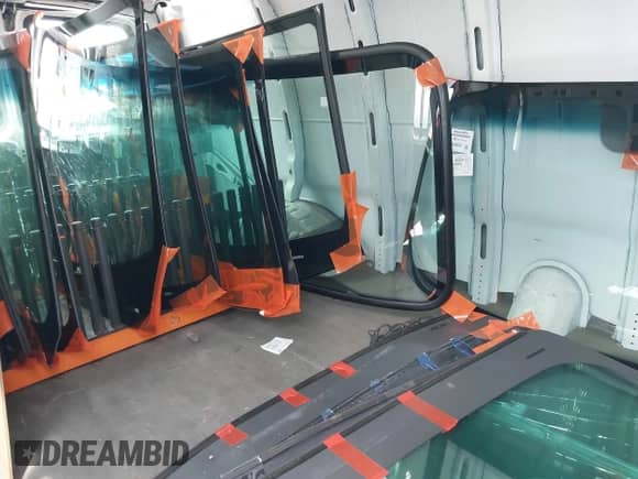 2019 Chevrolet Express Cargo с VIN 1GCWGBFP0K1354958, выставлен на аукционе IAAI как лот 42175860 с пробегом 273 313 миль миль и . История ставок и продаж доступна на DreamBid. Изображение 8.